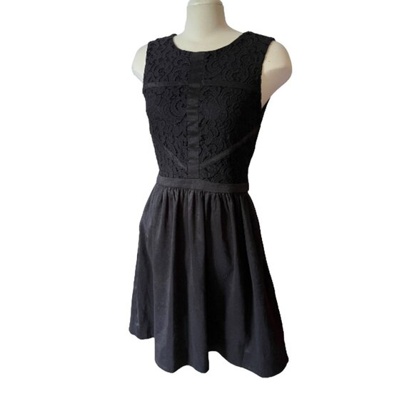 Taylor Black Lace Baby Doll Dress Sz 8 (Medium) Womens Sparkly with Pockets - Picture 13 of 14